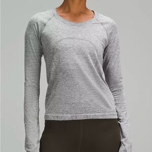 lululemon athletica Heather Gray Long Sleeve Tee
